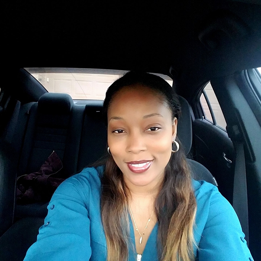 Meet your Posher, Latoya